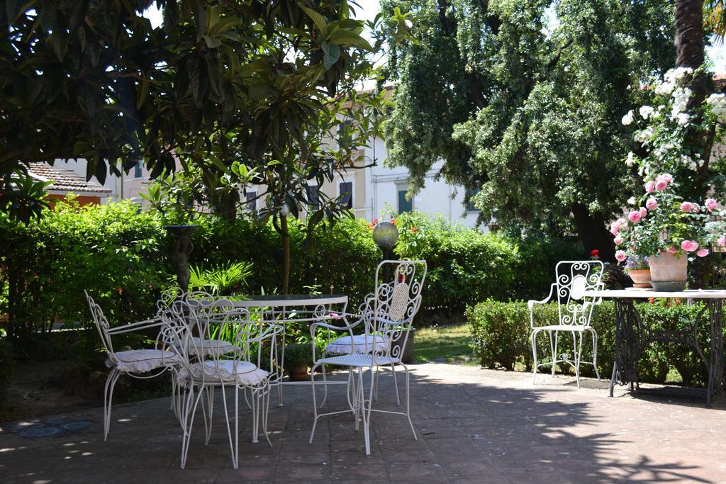 Cosetta Guest House Чертальдо Номер фото