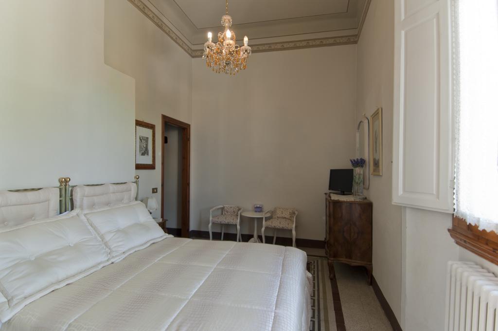 Cosetta Guest House Чертальдо Екстер'єр фото
