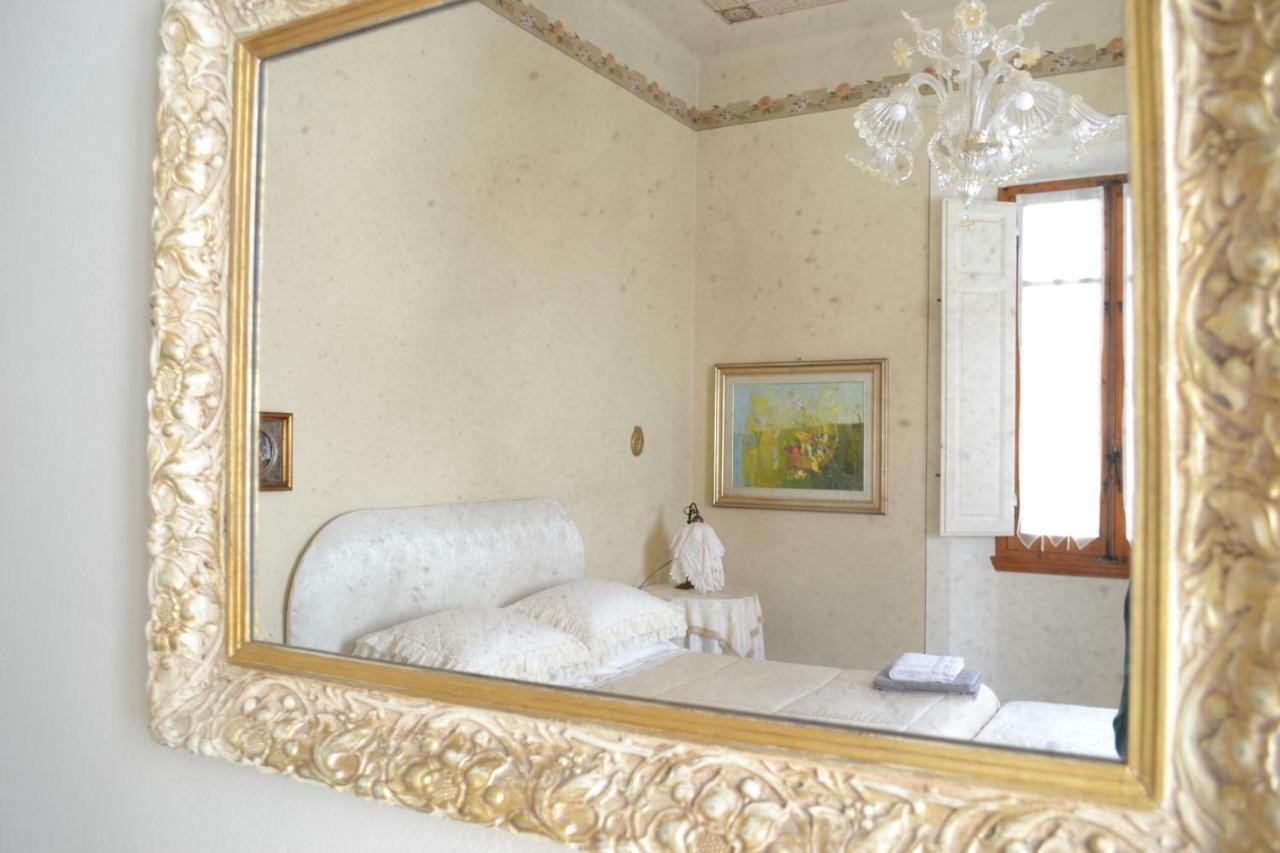 Cosetta Guest House Чертальдо Екстер'єр фото
